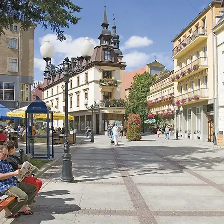 Pod Rozami Jelenia Góra